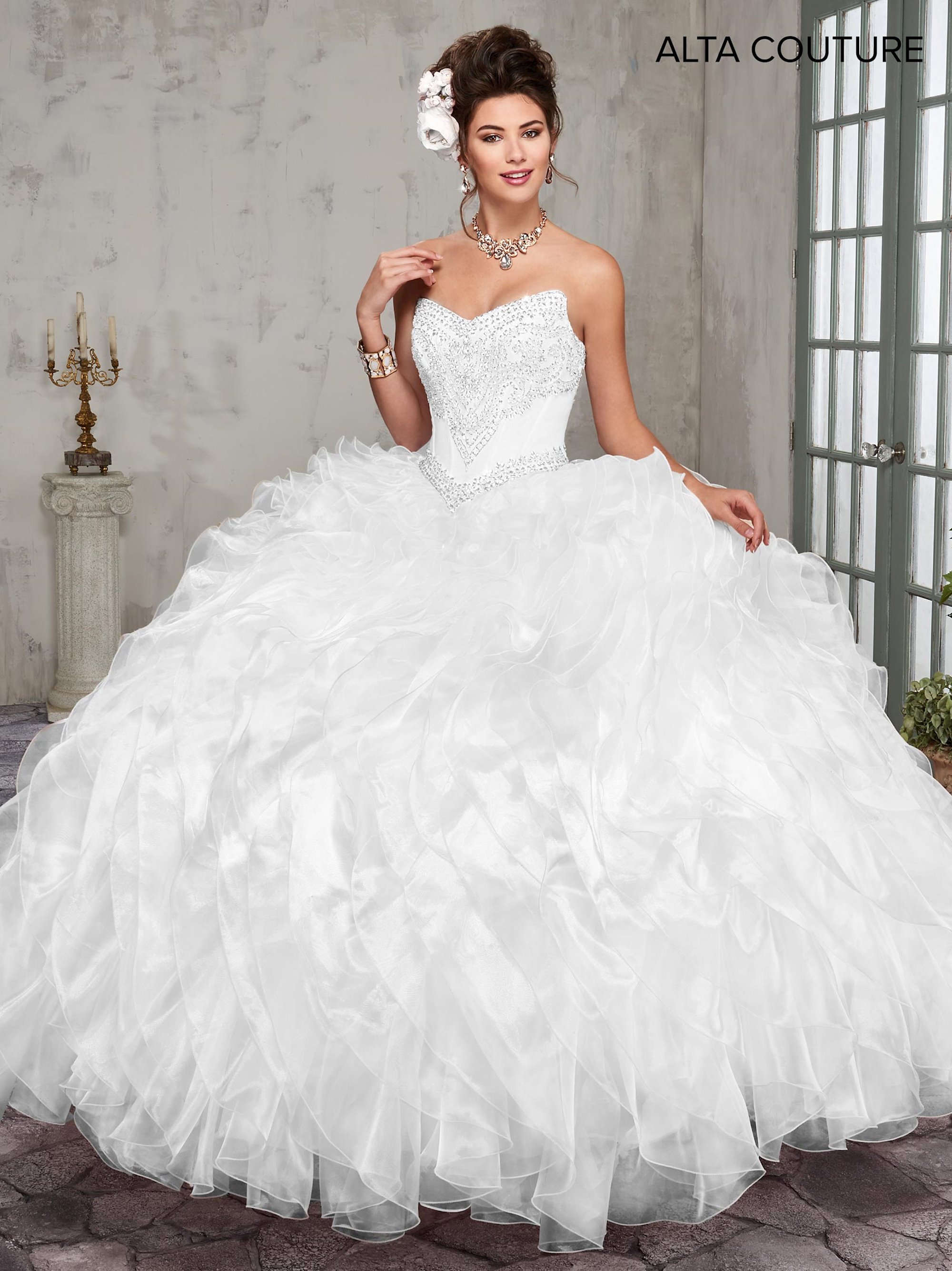 Quinceañera Ball Gowns We Love
